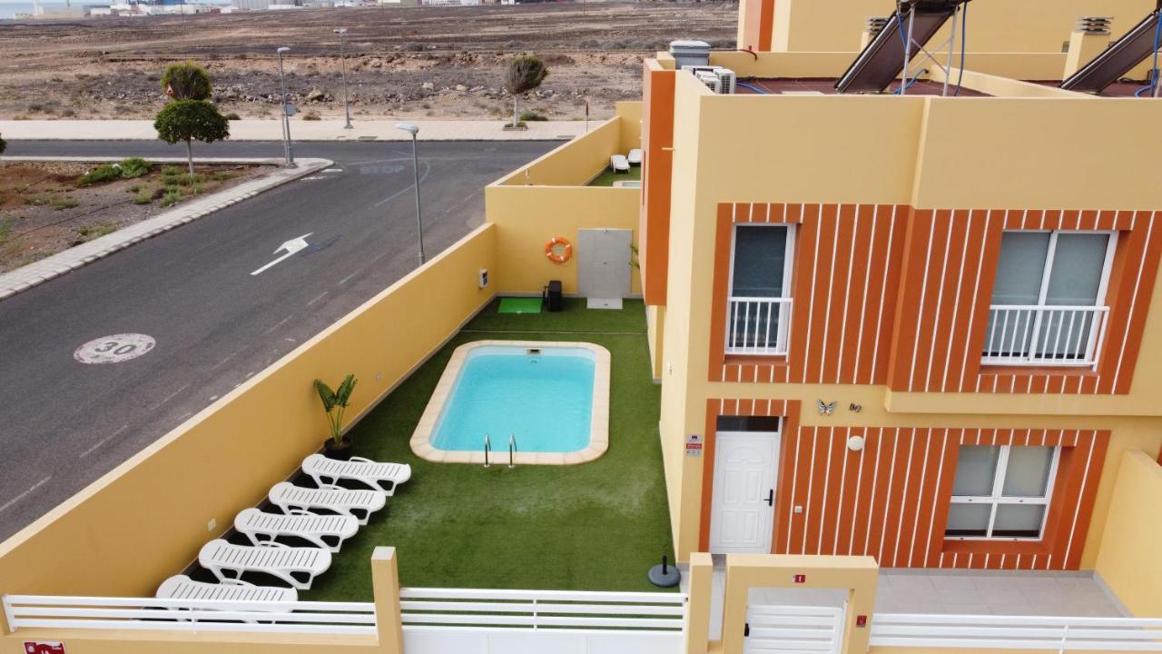 Mariposas Pool *